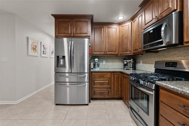 3911 Spring Circle Drive W, Pearland, TX 77584