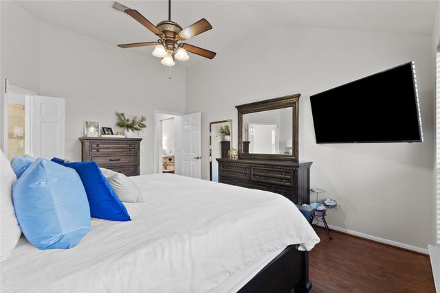 3911 Spring Circle Drive W, Pearland, TX 77584