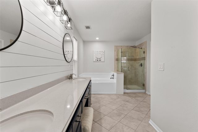 3911 Spring Circle Drive W, Pearland, TX 77584