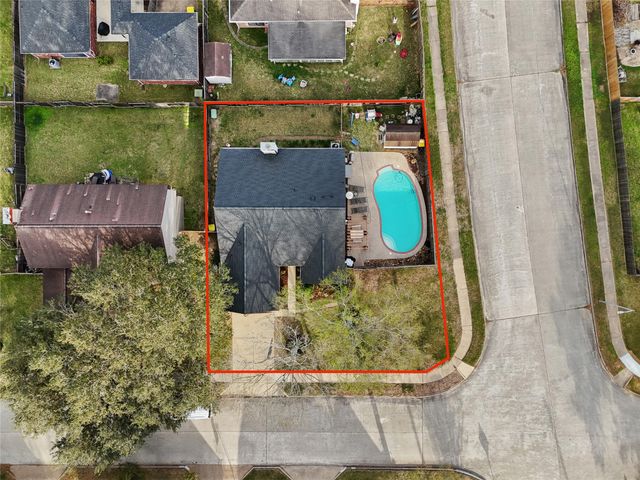 3911 Spring Circle Drive W, Pearland, TX 77584