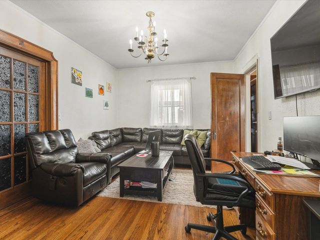 427 N Prospect Street, Rockford, IL 61107