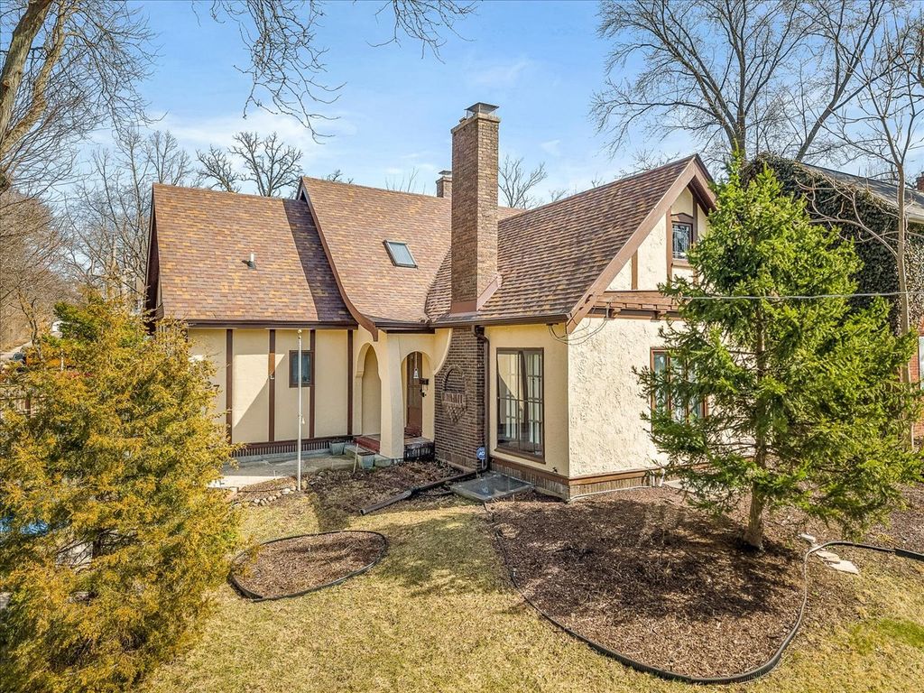 427 N Prospect Street, Rockford, IL 61107