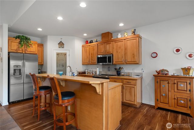 8348 Abington Loop SE, Olympia, WA 98513