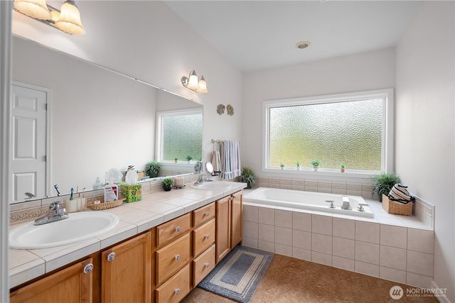 8348 Abington Loop SE, Olympia, WA 98513