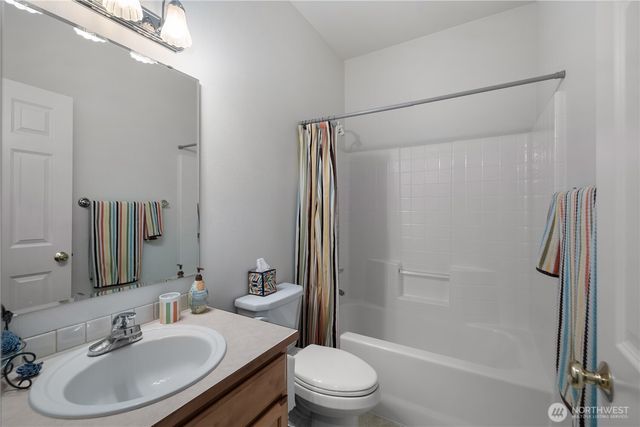 8348 Abington Loop SE, Olympia, WA 98513