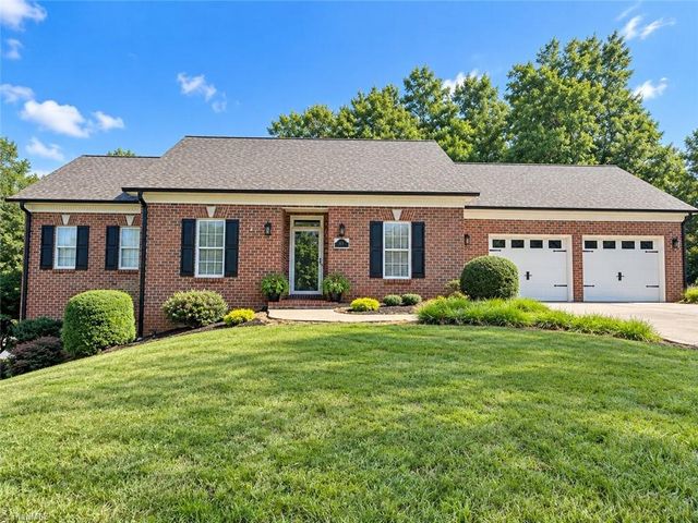 120 Cotswold Lane, King, NC 27021