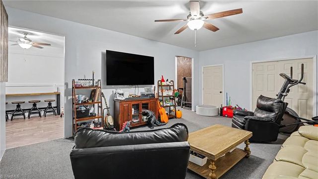 120 Cotswold Lane, King, NC 27021