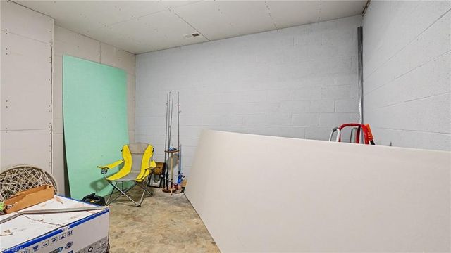 120 Cotswold Lane, King, NC 27021