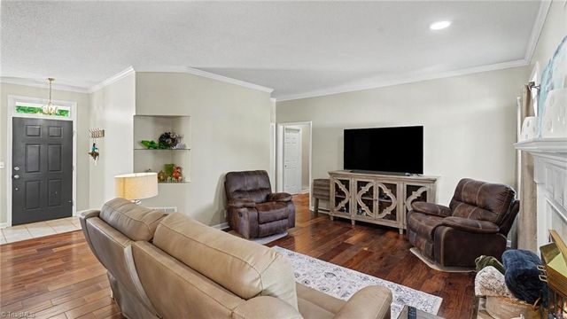 120 Cotswold Lane, King, NC 27021
