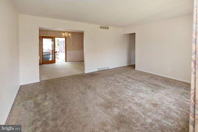 503 PASADENA DR, Magnolia, NJ 08049