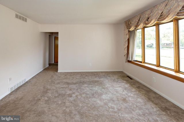 503 PASADENA DR, Magnolia, NJ 08049