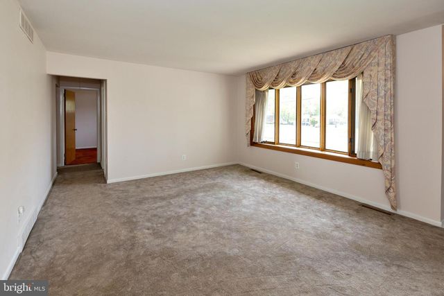 503 PASADENA DR, Magnolia, NJ 08049