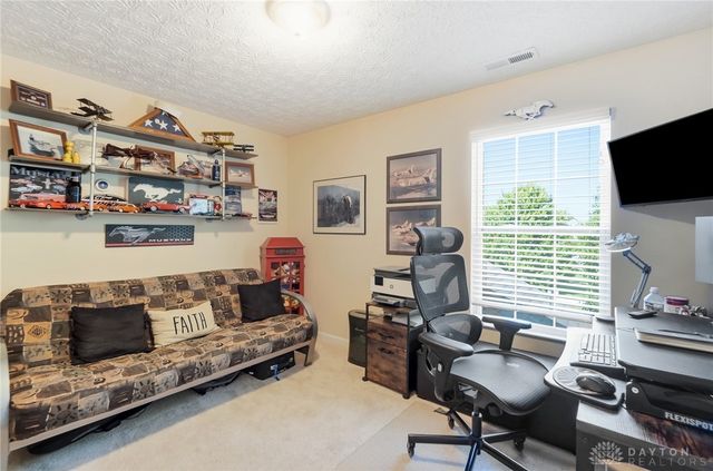 112 Pleasant Chase Circle, Englewood, OH 45322
