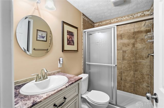 112 Pleasant Chase Circle, Englewood, OH 45322