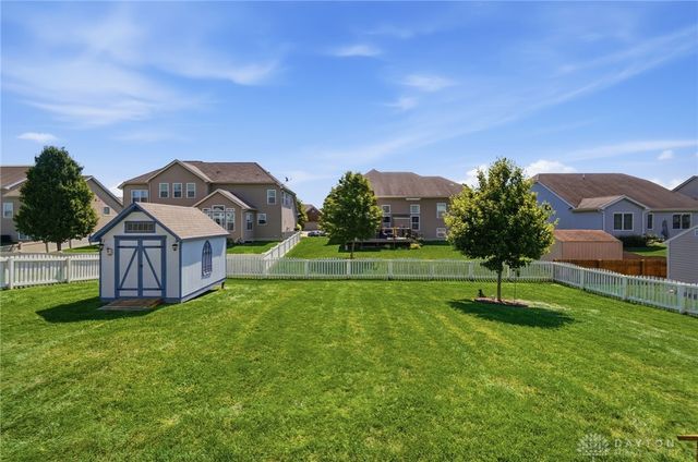 112 Pleasant Chase Circle, Englewood, OH 45322