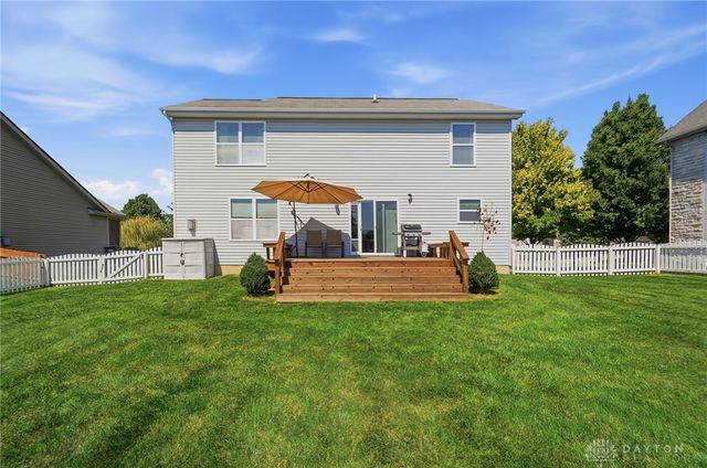 112 Pleasant Chase Circle, Englewood, OH 45322
