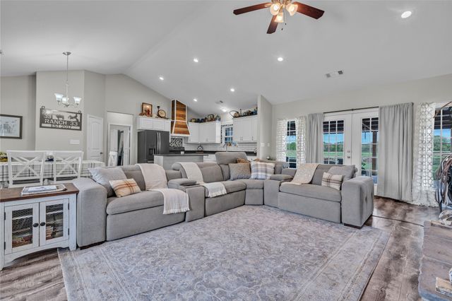 3108 Fm 2127, Chico, TX 76431