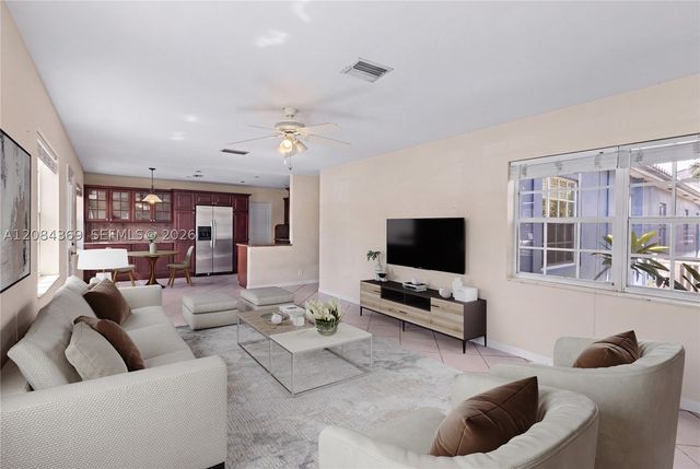 1716 NE 17th Ave, Fort Lauderdale, FL 33305