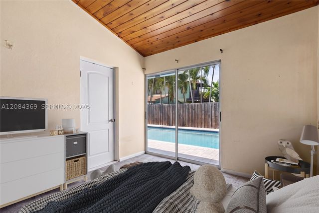 1716 NE 17th Ave, Fort Lauderdale, FL 33305
