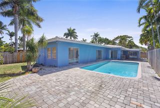 1716 NE 17th Ave, Fort Lauderdale, FL 33305