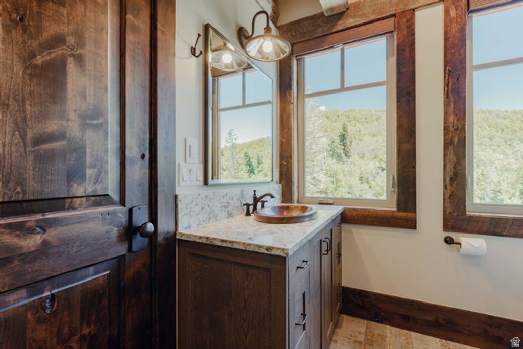 Image 38 of property listing at 1667 W TOLLGATE CANYON RD, Coalville, UT 84017