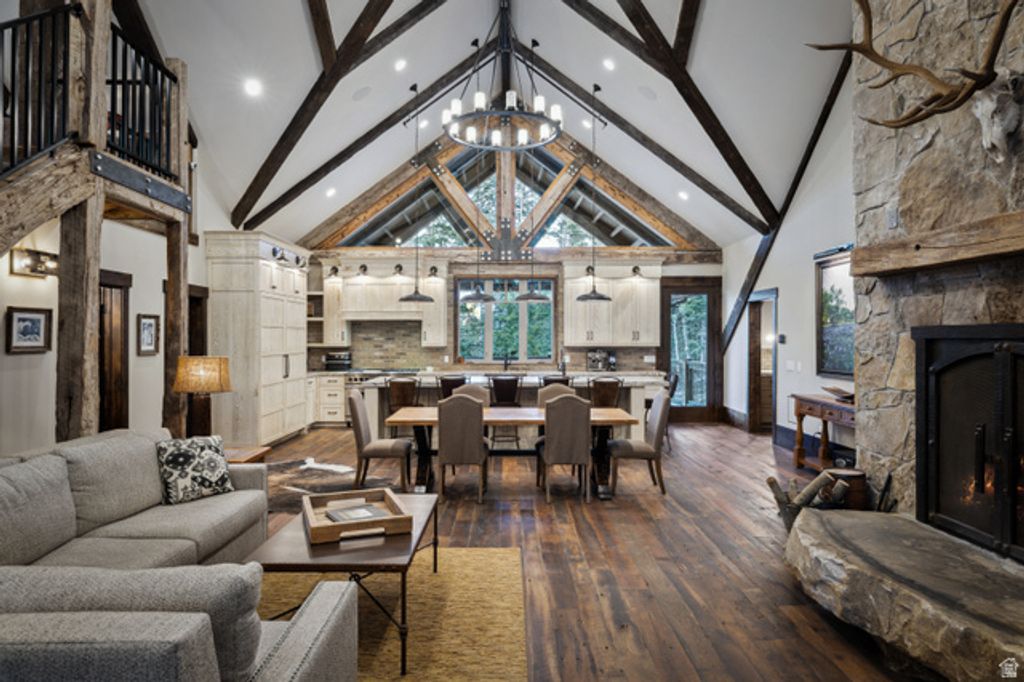 Image 7 of property listing at 1667 W TOLLGATE CANYON RD, Coalville, UT 84017