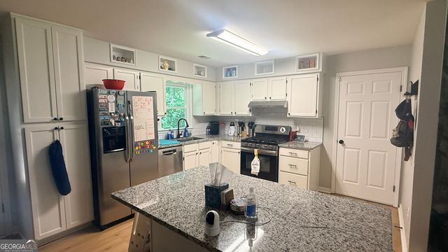 88 Hollyberry Court, Dallas, GA 30157