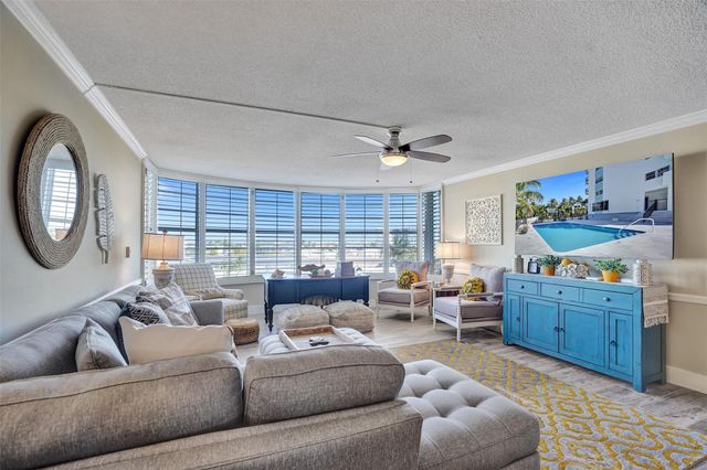 3051 NE 48th St 509, Fort Lauderdale, FL 33308