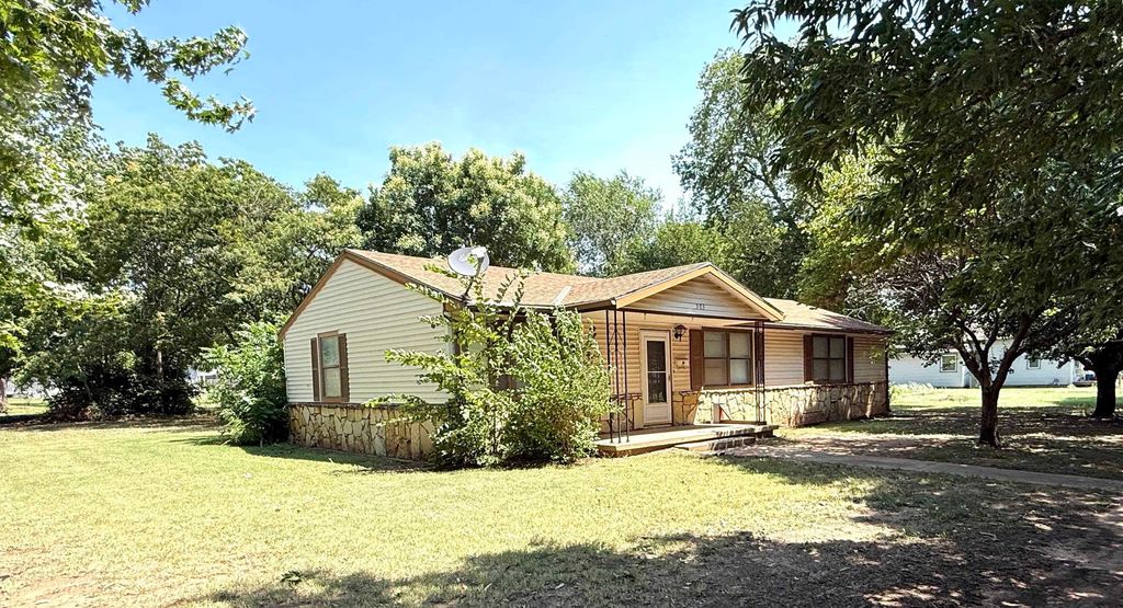 503 E Main, Anthony, KS 67003