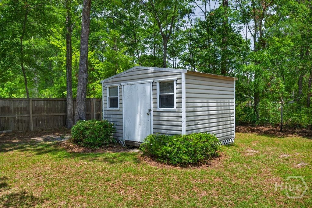 Image 40 of property listing at 212 Rosehill Drive E, Rincon, GA 31326