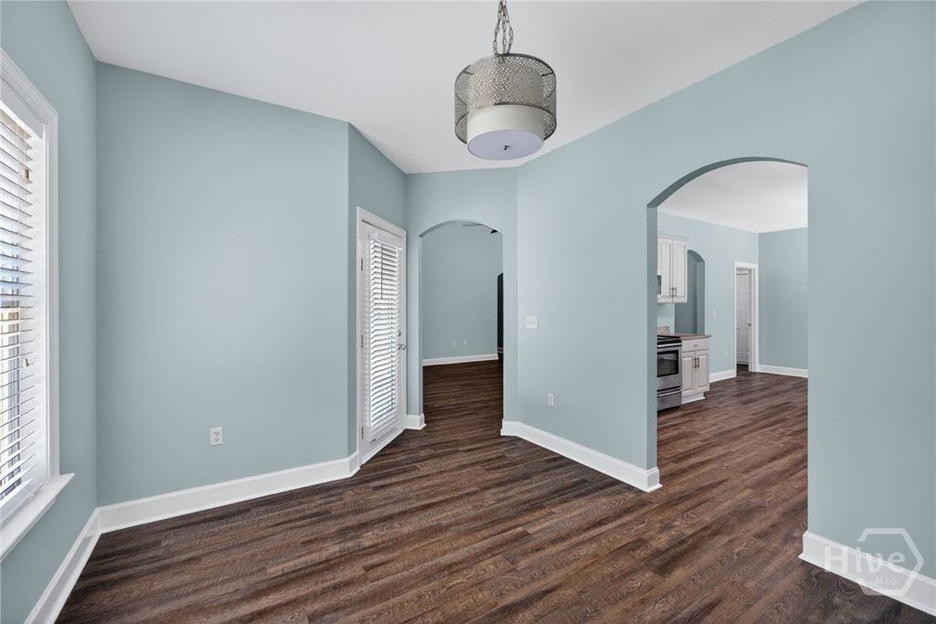 Image 9 of property listing at 212 Rosehill Drive E, Rincon, GA 31326