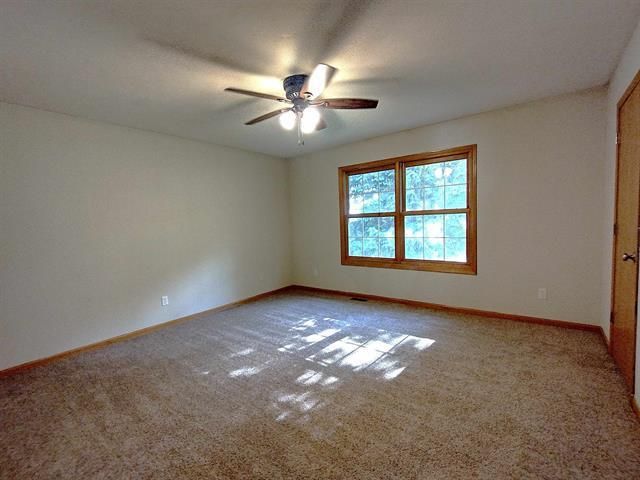 152 Columbia Street, Poplar Grove, IL 61065
