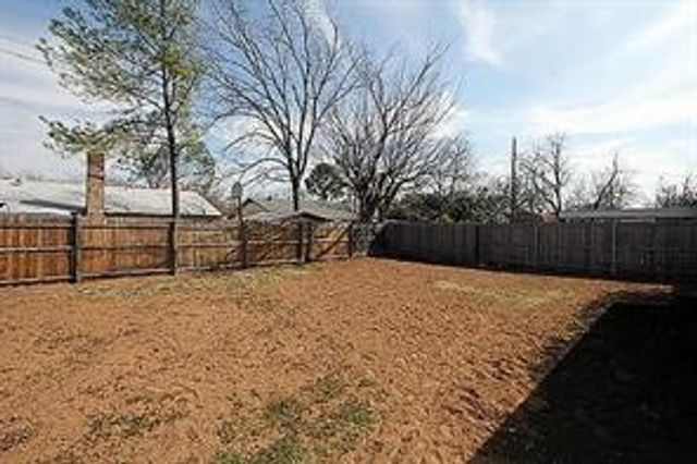 829 Sunshine Lane, Grapevine, TX 76051