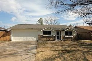 829 Sunshine Lane, Grapevine, TX 76051