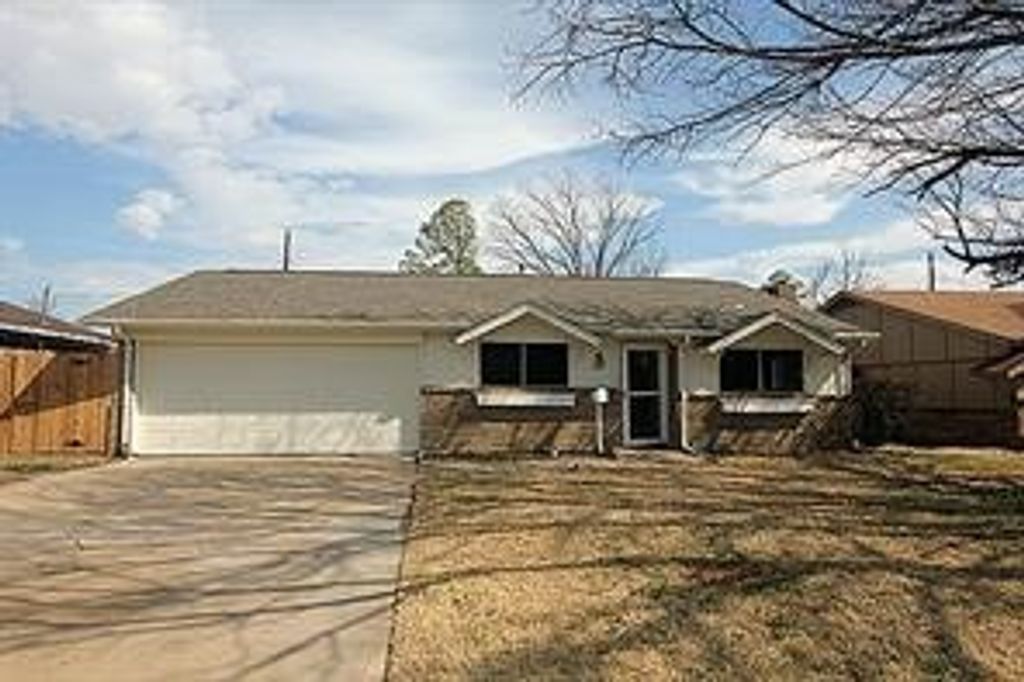 829 Sunshine Lane, Grapevine, TX 76051
