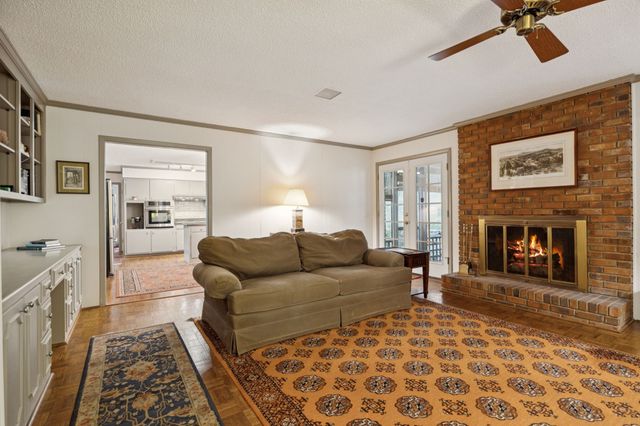 6601 Harcourt Cir, Nashville, TN 37205