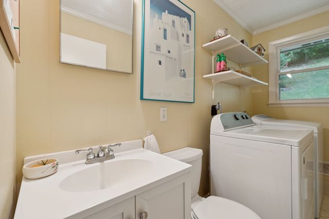 6601 Harcourt Cir, Nashville, TN 37205