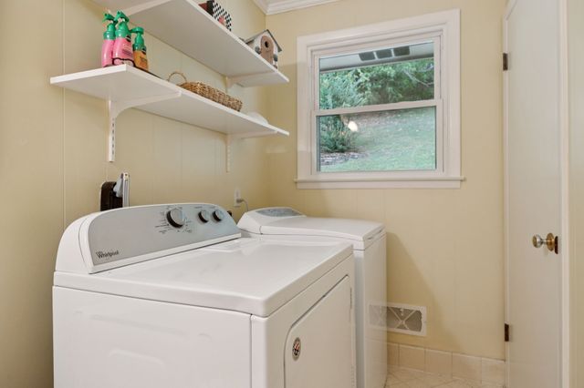 6601 Harcourt Cir, Nashville, TN 37205