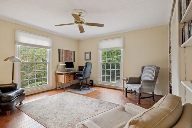 6601 Harcourt Cir, Nashville, TN 37205