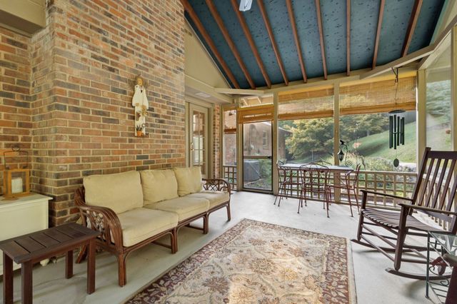 6601 Harcourt Cir, Nashville, TN 37205