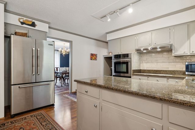 6601 Harcourt Cir, Nashville, TN 37205