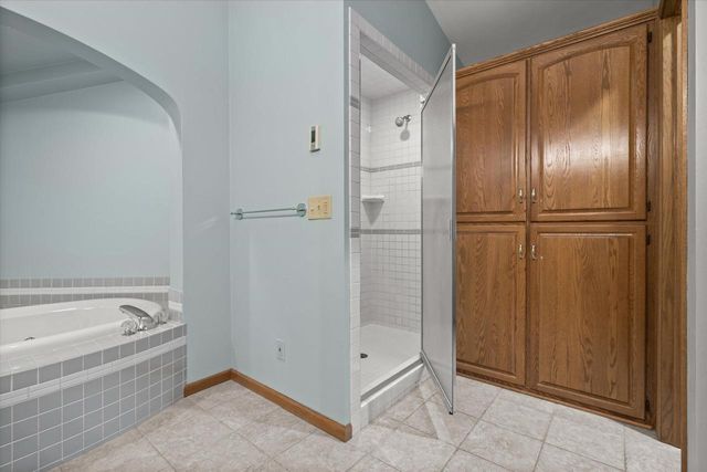 1525 S WEIMAR STREET, Appleton, WI 54915