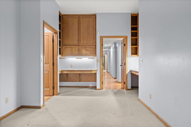 1525 S WEIMAR STREET, Appleton, WI 54915