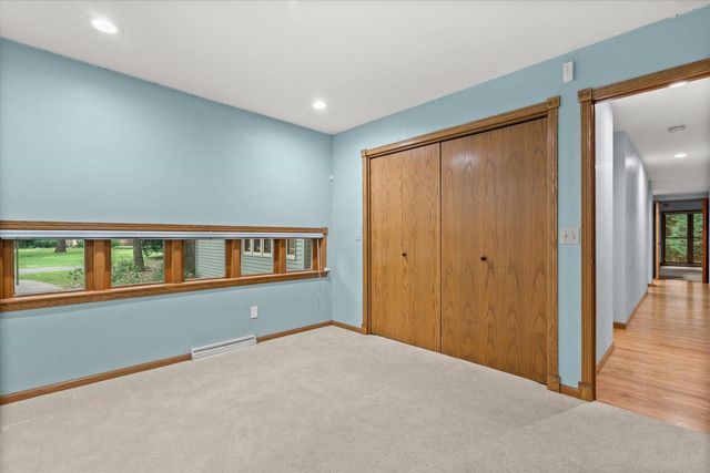 1525 S WEIMAR STREET, Appleton, WI 54915