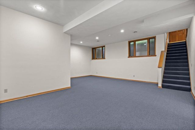 1525 S WEIMAR STREET, Appleton, WI 54915