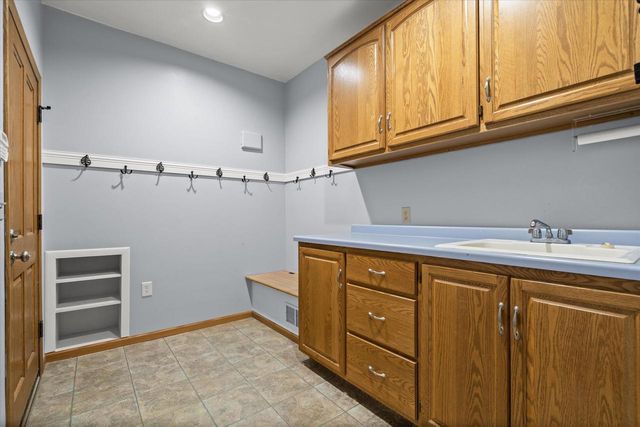 1525 S WEIMAR STREET, Appleton, WI 54915