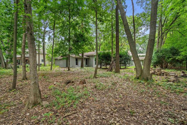 1525 S WEIMAR STREET, Appleton, WI 54915