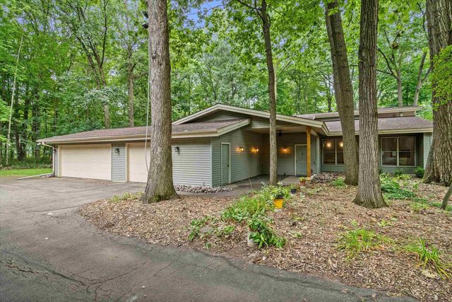1525 S WEIMAR STREET, Appleton, WI 54915