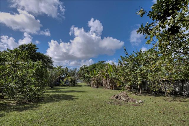 14115 NW 5th Ave 1, Miami, FL 33168