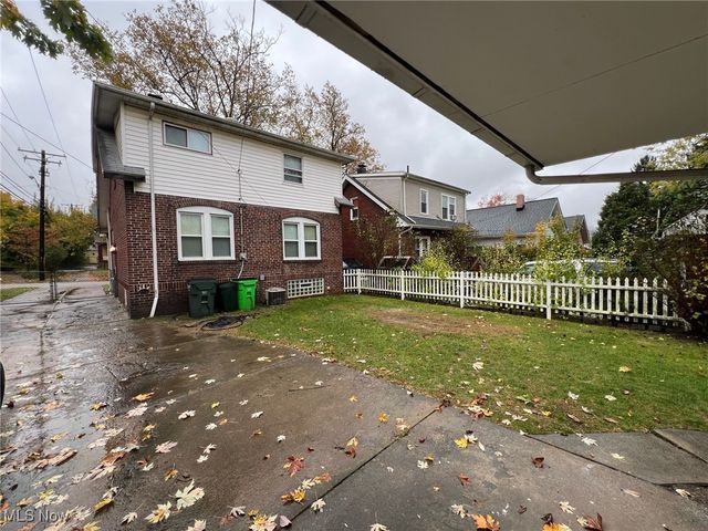 4740 Burleigh Road, Garfield Heights, OH 44125